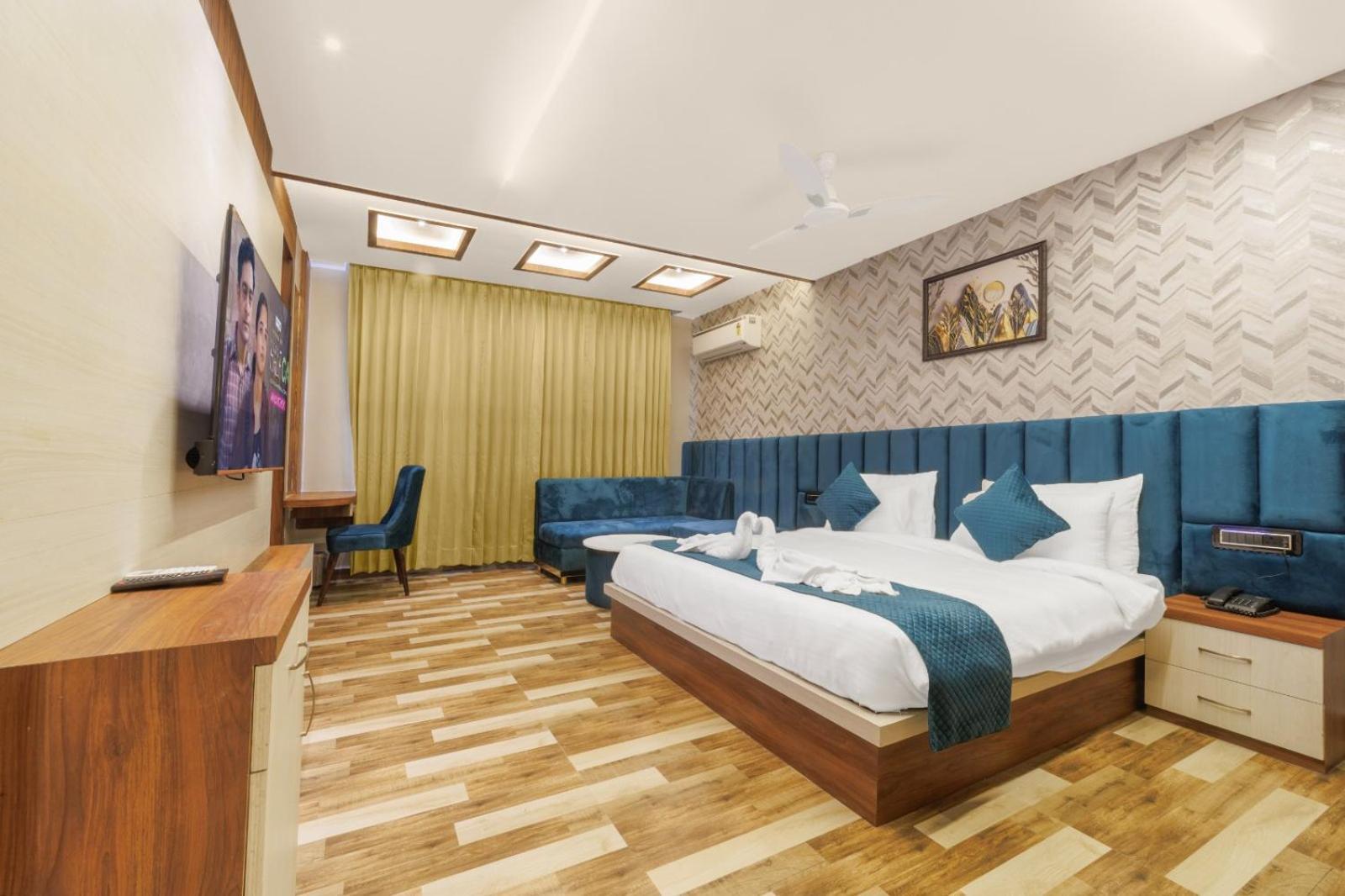 Hotel Golden Peacock 하리드와르 외부 사진
